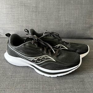 Saucony Kinvara13 Black and White Running Sneakers